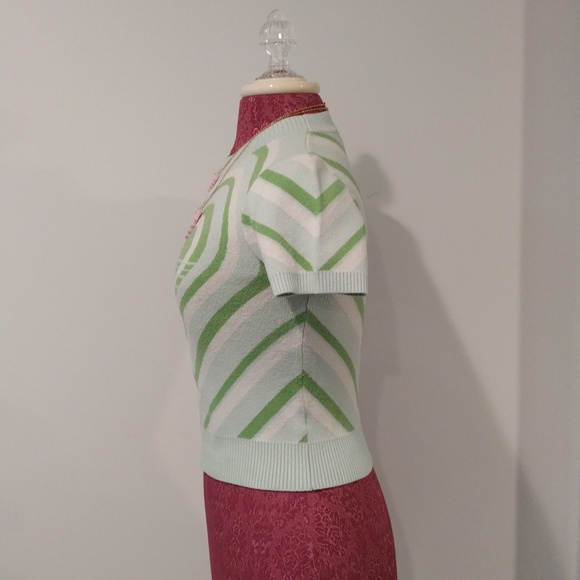 Y2K Power Puff Girls Vibes Lime Green Tunnel Heart Sweater Short Sleeve Tee - Picture 2 of 6